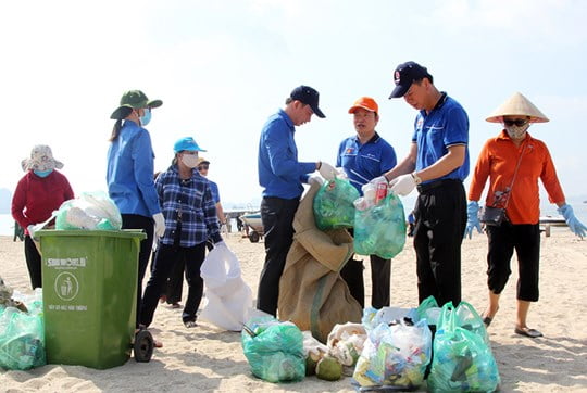 Lễ ra quân hưởng ứng chiến dịch chống rác thải nhựa, trên địa bàn tỉnh Quảng Ngãi