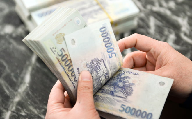 Việc quyết định đầu tư hay không còn tùy thuộc vào khách hàng, tuy nhiên cần có cái nhìn tổng quan và thông thái nhất để đưa ra sự lựa chọn đúng đắn cho số tiền tích trữ của mình.